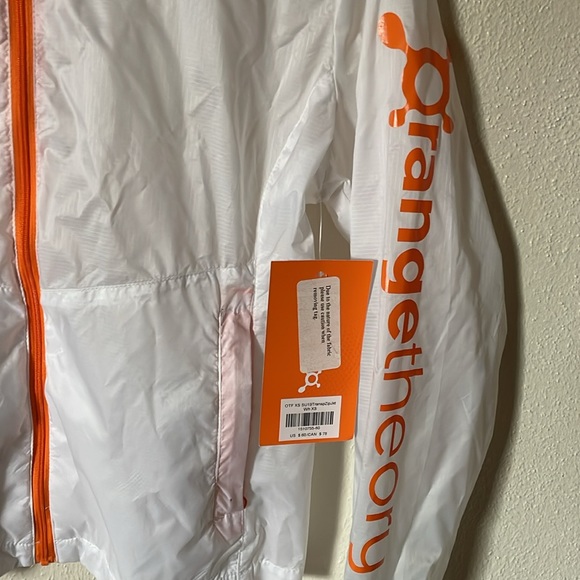 NWT Orange Theory Fitness OTF windbreaker jacket sz XS - Picture 4 of 7